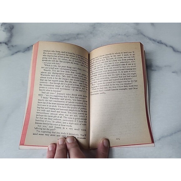 Remembered Serenade By Mary Burchell Paperback - Picture 6 of 10